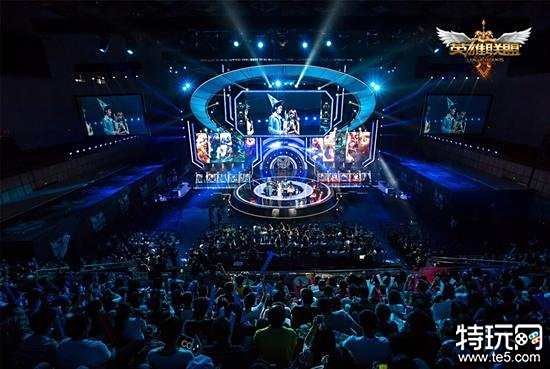 决定背后都 决定背后都