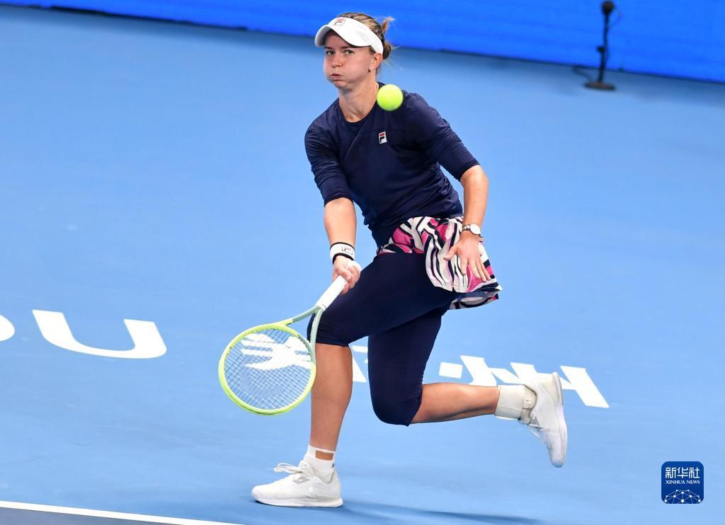 更是展示个 更是展示个